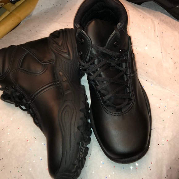 REEBOK WOMEN BLACK HIKER BOOTS SHOES SZ. 8W - Picture 3 of 8
